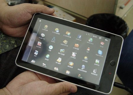    iPad (8 )