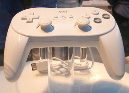 Nintendo Wii Classic Controller Pro    (2  + )