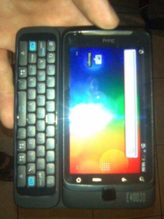 HTC Vision - новый гуглофон с QWERTY клавиатурой (2 фото)