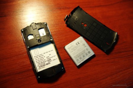 Sony Ericsson Neo - неанонсированный гуглофон (3 видео)