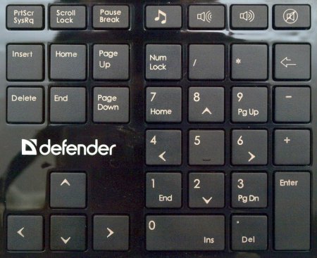 Глянцевая и плоская: клавиатура Defender Oscar