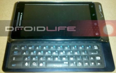 Motorola Droid 2 - первое живое фото и видео коммуникатора Motorola Droid 2 - первое живое фото и видео коммуникатора